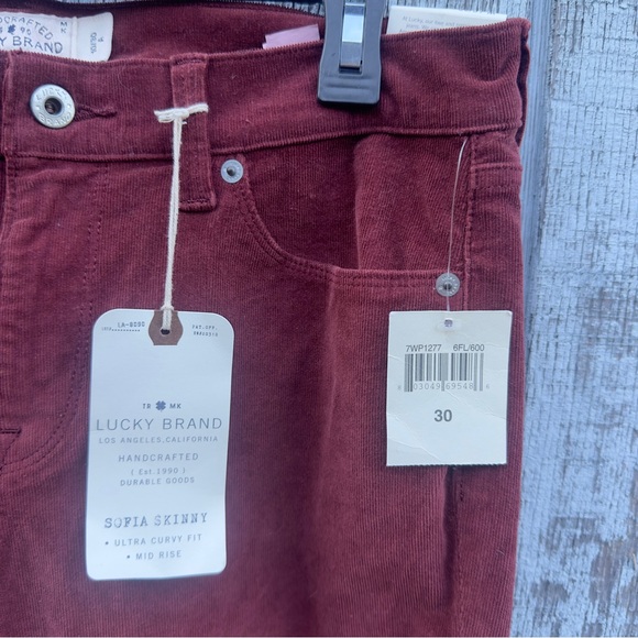 New nwt 🏷️ Lucky brand corduroy maroon pants size 10 - Picture 2 of 7